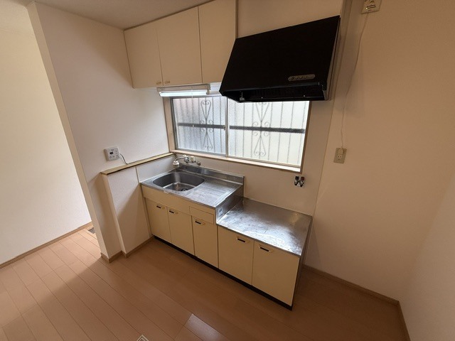 シャトー岡村A棟のキッチン写真