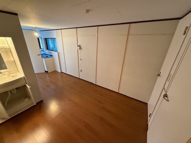 箕輪2丁目貸家の居間写真
