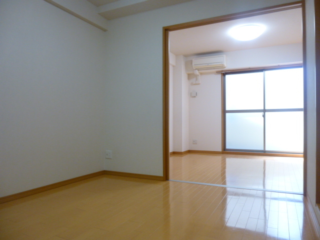 KAM STAGEの居間写真