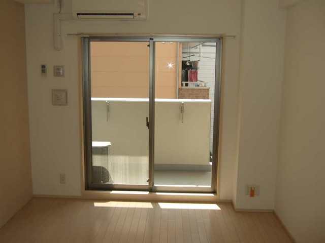 阪神本線 姫島駅 徒歩7分 10階建 築19年の居間写真