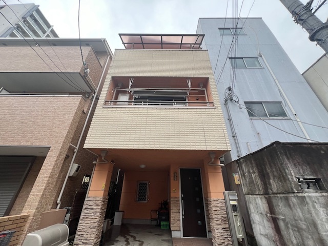 十三本町2丁目貸家