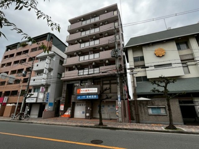 ジュネスコート