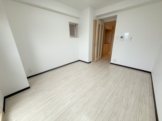エイチ・ツー・オー東住吉1番館の居間写真