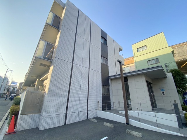 Lavia背戸口