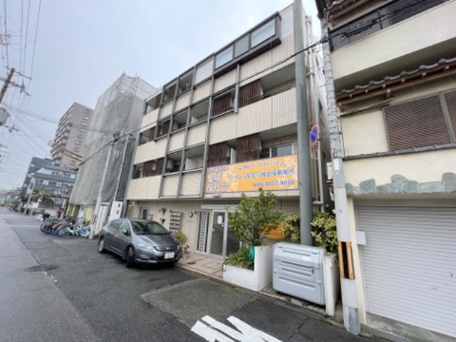 スーパーコート長居公園フロント