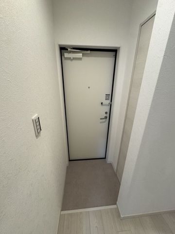 セレニティ加美南A棟の玄関写真