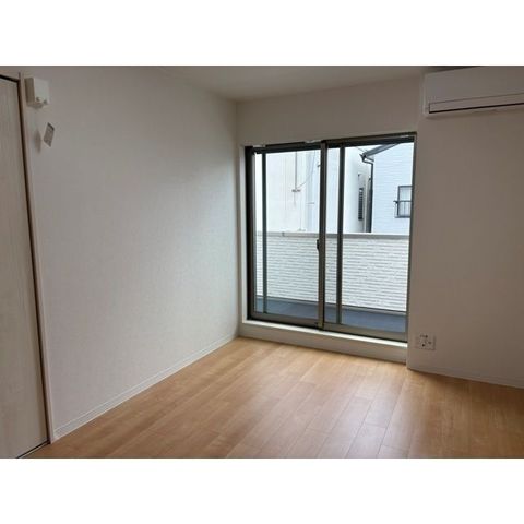 クレアール西今川の居間写真