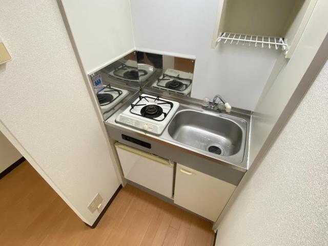ピオーネ東七松A棟のキッチン写真