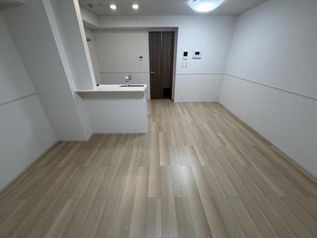 ヒカルサ尼崎神崎町の居間写真