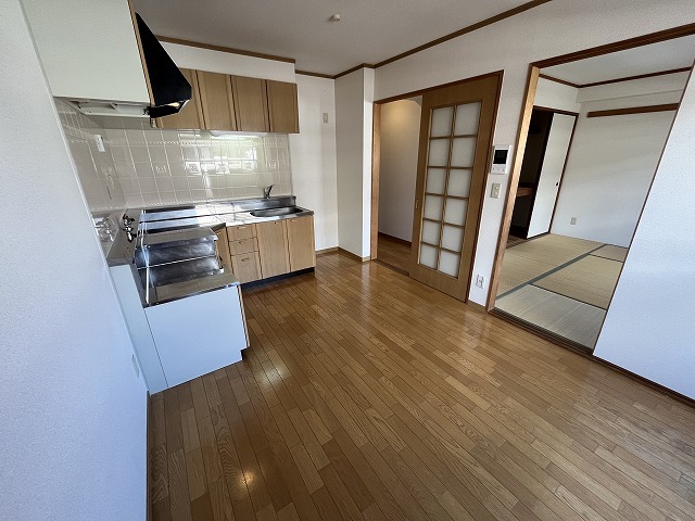 グッドヴィレッジ1番館の居間写真