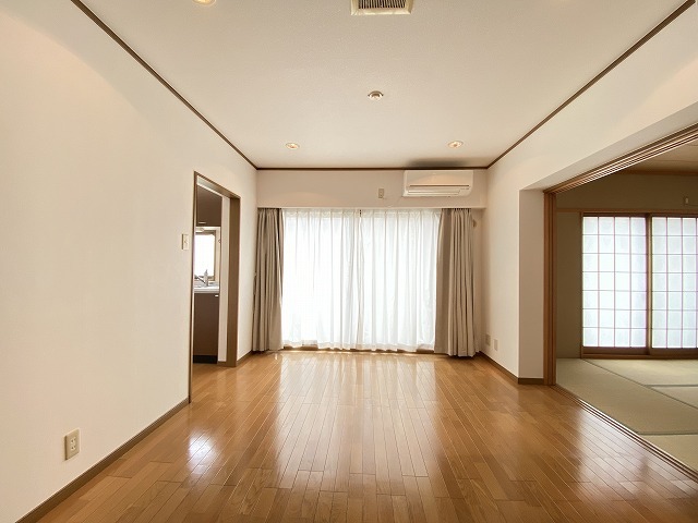 アイビー館の居間写真