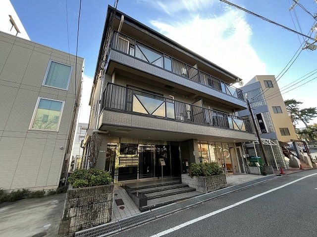 シュエット吉本