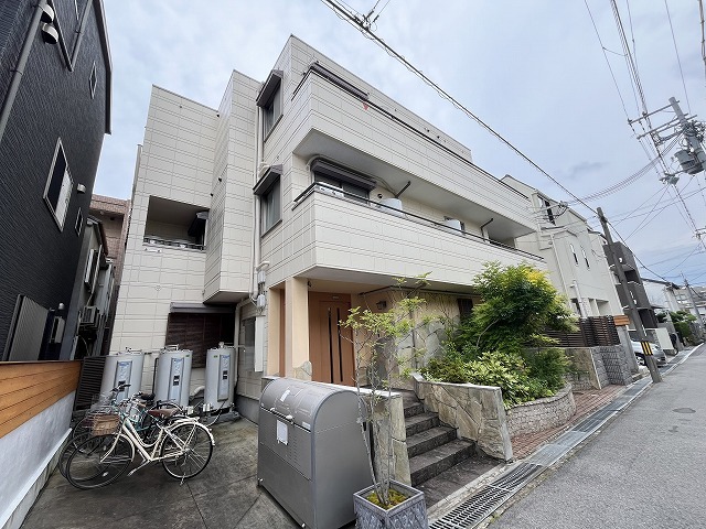 アンジョリジャルダン門戸厄神の外観写真
