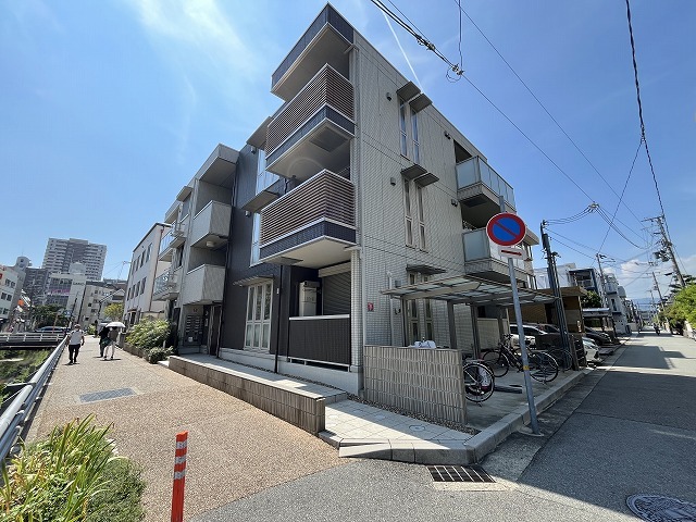 アクシス西宮北口の外観写真