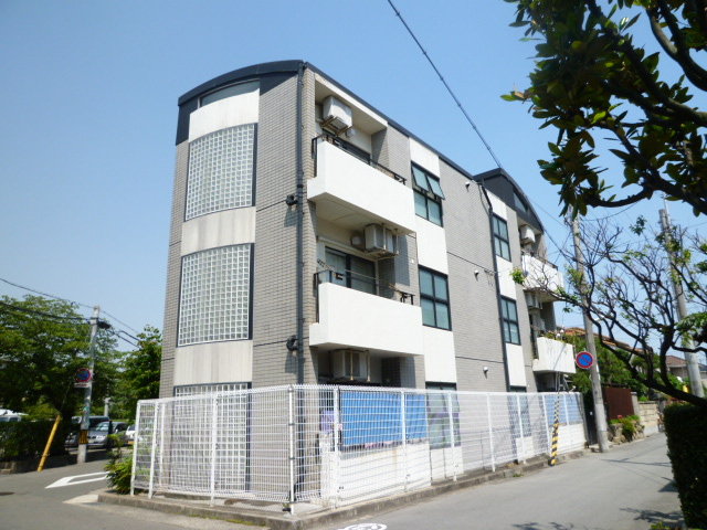 メゾンドリュウ東園田