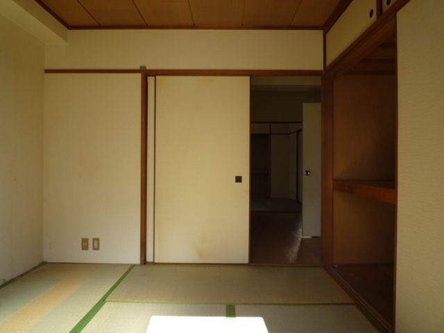 エメラルド久々知PART2の寝室写真