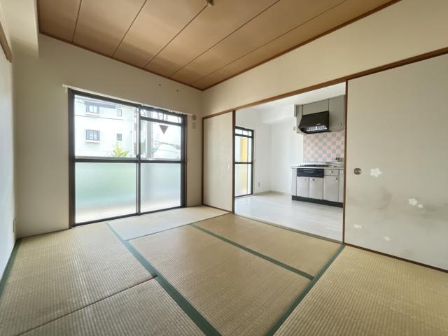 サンフォレスト塚口の居間写真