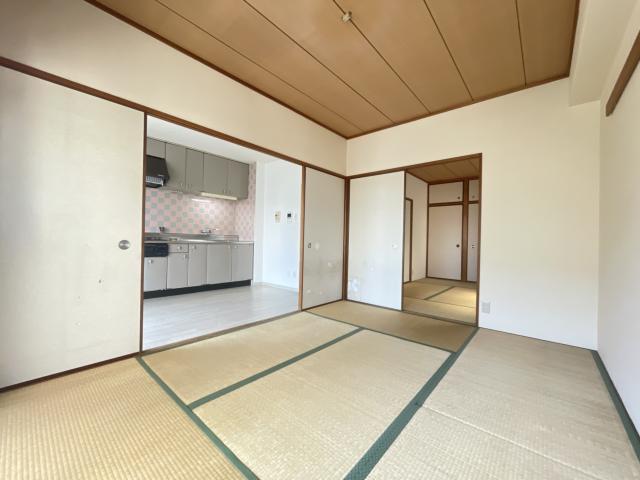サンフォレスト塚口の居間写真