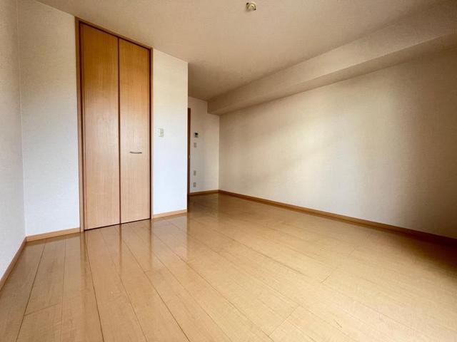 南塚口メディエートプラザの居間写真