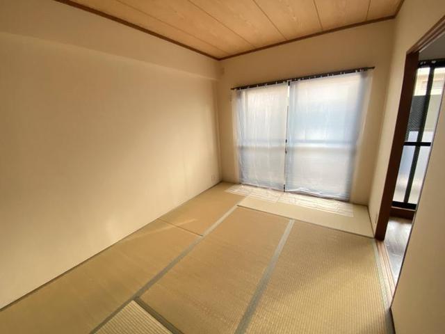 メゾンパールの居間写真