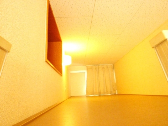 レオパレスコンフォールの寝室写真