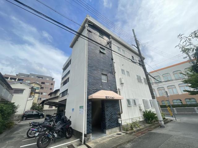乾マンションの外観写真