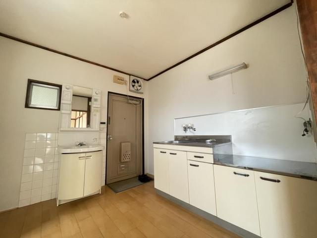 乾マンションの居間写真