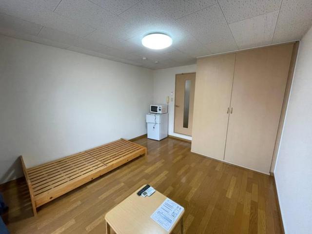 レオパレスMeisterTAKUMIの居間写真