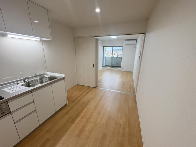JR福知山線 塚口駅 徒歩12分 3階建 新築の居間写真