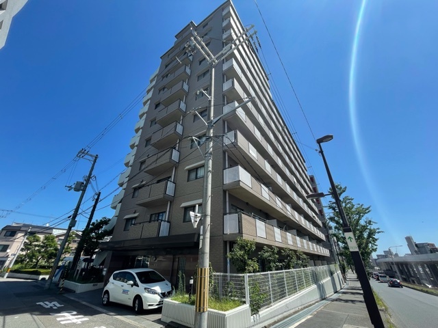 北大阪急行電鉄 緑地公園駅 徒歩7分 11階建 築30年の外観写真