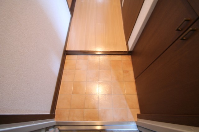 一力グランドマンションの玄関写真