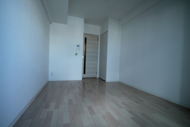 エスリード江坂江の木町の居間写真