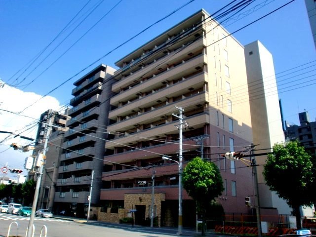 Osaka Metro御堂筋線 江坂駅 徒歩5分 10階建 築19年の外観写真