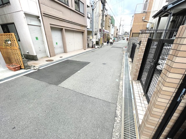 ハーフムーン服部の周辺写真