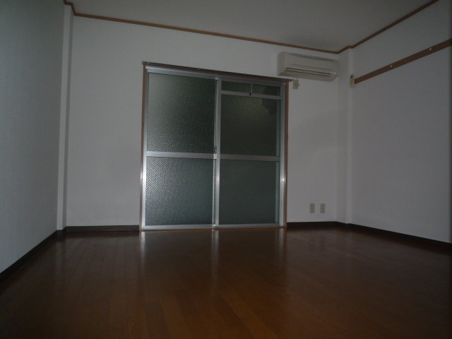 Cube泉町の居間写真