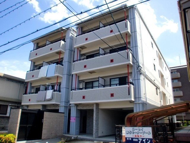 ウエストコート垂水町