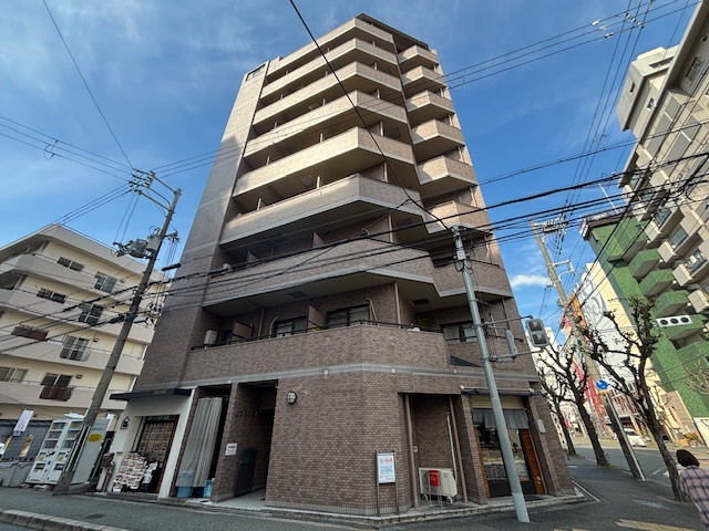 Osaka Metro御堂筋線 江坂駅 徒歩4分 10階建 築30年の外観写真
