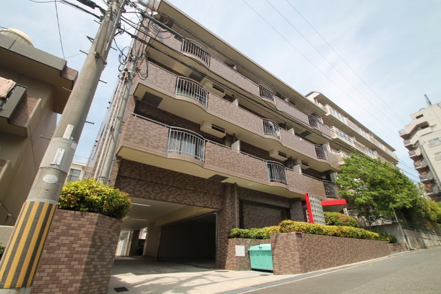 北大阪急行電鉄 緑地公園駅 徒歩5分 5階建 築37年の外観写真