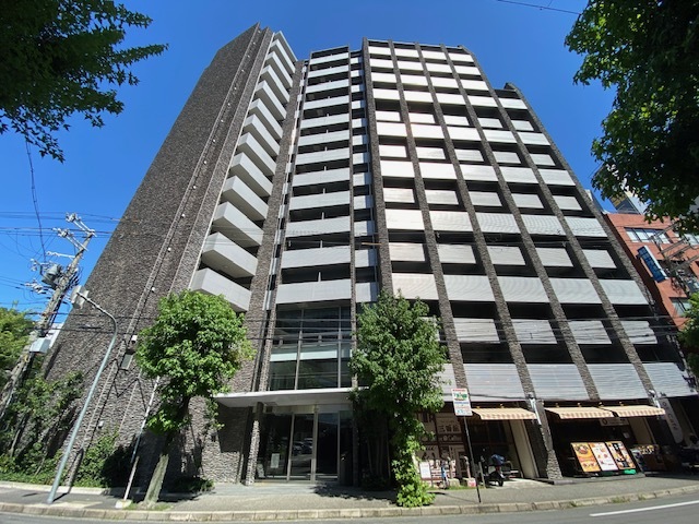Osaka Metro御堂筋線 江坂駅 徒歩3分 築23年