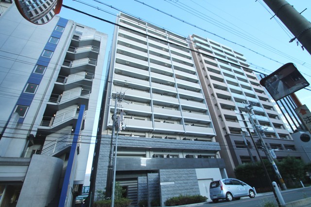 S-RESIDENCE江坂の外観写真