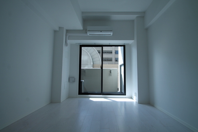 S-RESIDENCE江坂の居間写真