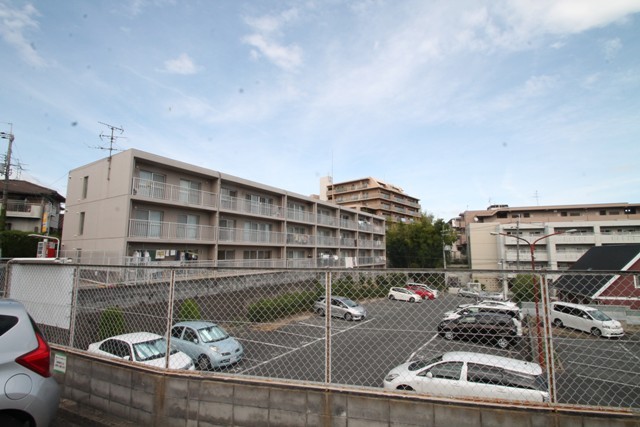 阪急宝塚本線 蛍池駅 徒歩12分 築41年
