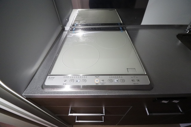 Osaka Metro御堂筋線 江坂駅 徒歩7分 10階建 築8年のキッチン写真