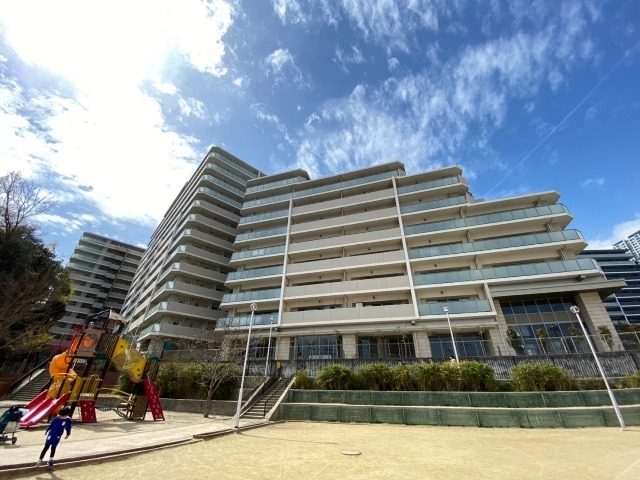 大阪モノレール本線 千里中央駅 徒歩6分 築13年