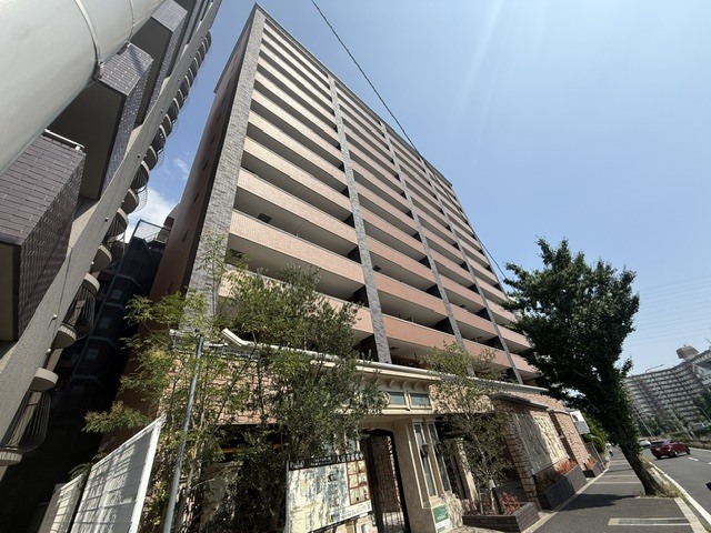 北大阪急行電鉄 緑地公園駅 徒歩2分 13階建 築4年の外観写真