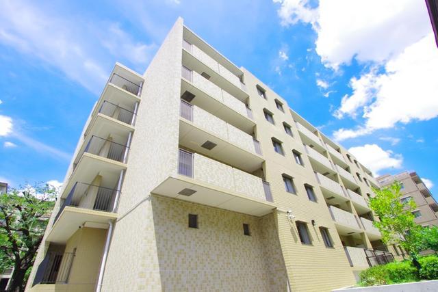 シュロス桃山台の外観写真
