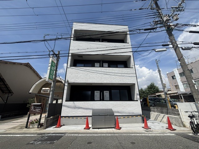 阪急千里線 豊津駅 徒歩4分 3階建 新築の外観写真