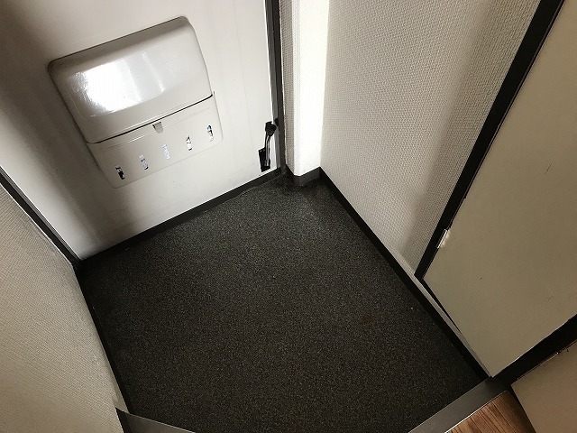 ロジュマンヴェールの玄関写真