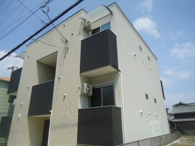 ACROSSGRADOの外観写真