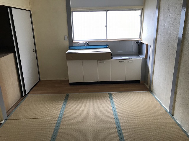 西大物町文化住宅の居間写真
